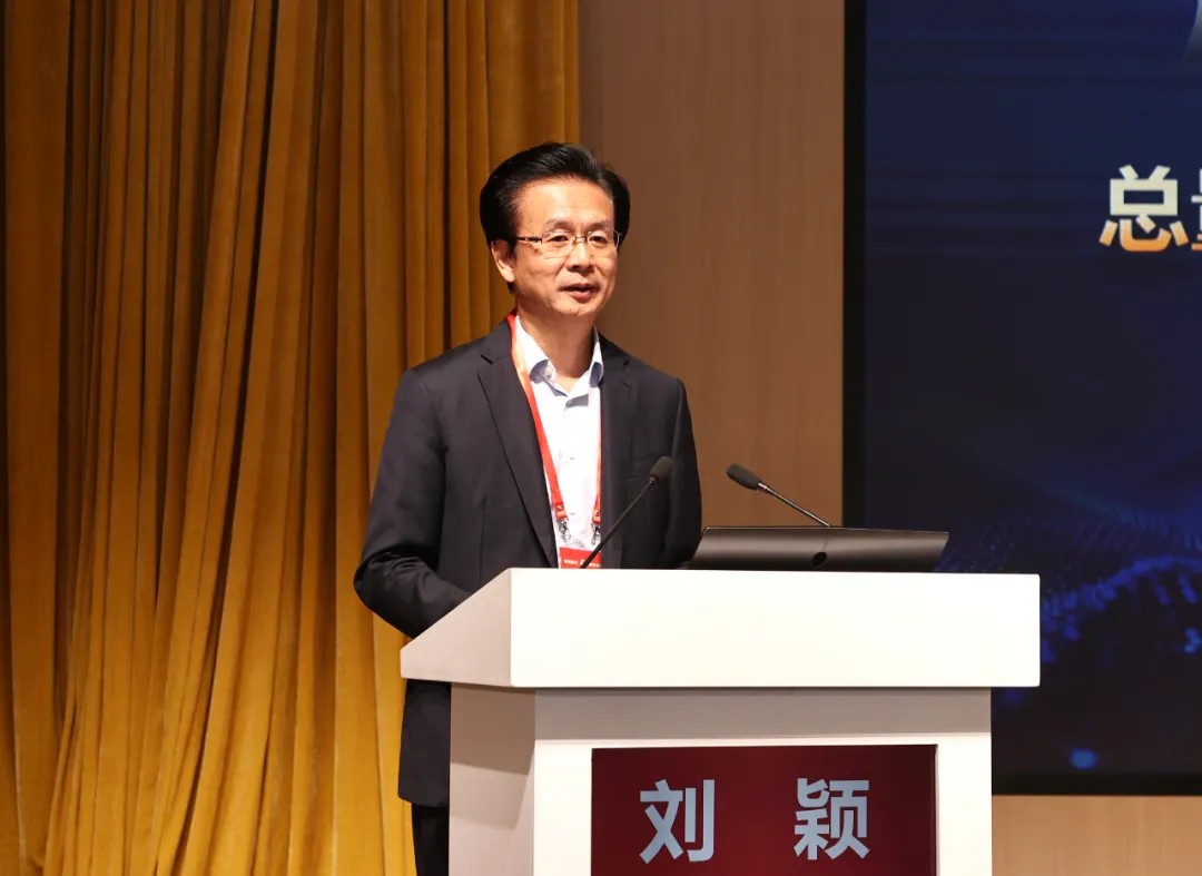 刘颖.jpg 刘颖.jpg